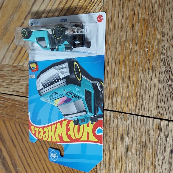 Hot Wheels Lolux - Picture 3 of 8